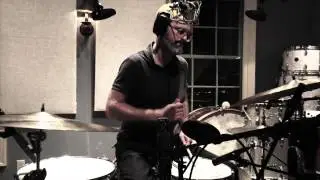 Mabes Playing to 80 Busted Drum Machine - That Sound