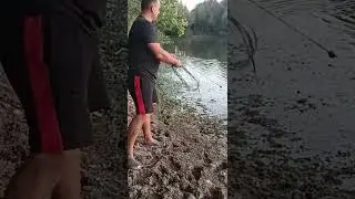 Щука на кастингову сітку. парашут.