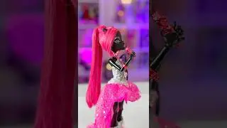 Let’s rescue Catty Noir G1 Monster High Doll! 