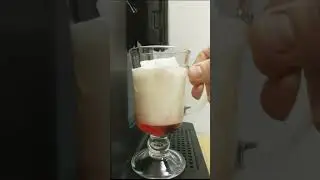 Кофейно-клубничный напиток (Strawberry coffee drink) 