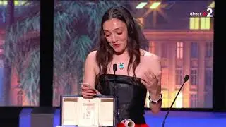 Merve Dizdar Cannes Film Festivali’nde en iyi kadın oyuncu seçildi - Ödül konuşması