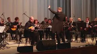 Приветственный  танец Сергей Федоров (домра) и брянский оркестр народных инст