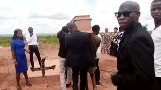 Au cimetière dépouille de frère Bernard Katamba