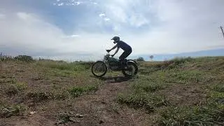 1976 Kawasaki Kt250 in action