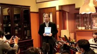 新しいiPadについて、ソフトバンクモバイル孫正義社長への囲み取材