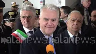 Zangrillo e Piantedosi a Caivano: 