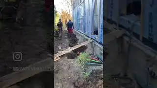 Rough landscaping for the cosy house part 14!
