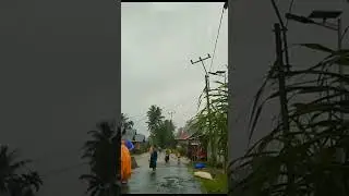 Detik-detik Jembatan Putus diterjang Air