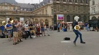Street music @Paris, FR