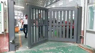 folding gate