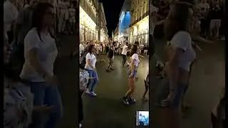 Street dancing #italy #turin #viaroma