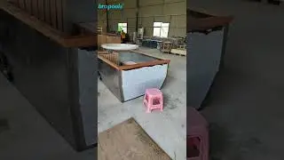 Bropool red cedar and stainless steel coldplunge tub workshop.