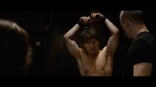 MI Rogue Nation fight scene, Ilsa helps Ethan escape from the Syndicate