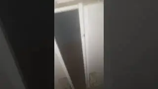 Как выбраться, если застрял в лифте?