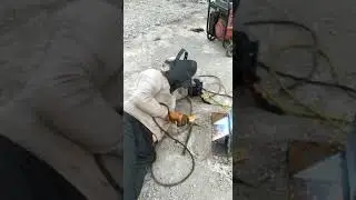 #когда сварщику скучно#