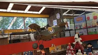 Charles Schulz Charlie Brown museum gift shop & skating rink tour !