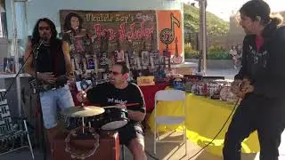 NEW "TWIST" On "LA BAMBA" with MYRON UKULELE