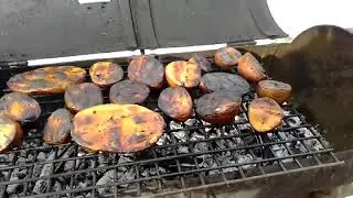 Печеная картошка на углях