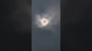 OMG! Solar Eclipse hits totality! 