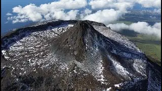 Hike & fly to Pico volcano 2351m. Azores islands paragliding.