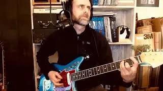 Roots and Radicals - Rancid micro guitar lesson (Guitar Thoughts: easy palm muting introduction)