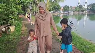 Bermain Bareng ULAR PITON di Setu Bungur