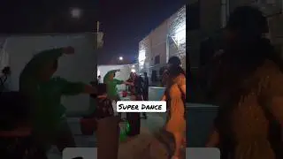 Dancing girls