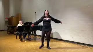 Chloe Zurkan '24 performs 