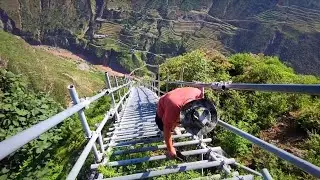 四川凉山悬崖村，小伙艺高人胆大，山高谷深看着都害怕，你敢来挑战吗？