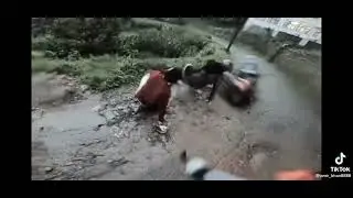 Falling with friends / idiots of the day
