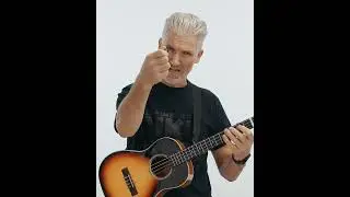 How To Use A Pick On The Ukulele 