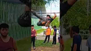 WTF?! This is CRAZY bro #gimbarr #sport #воркаут #джимбарр #calisthenics #parkour #streetworkout
