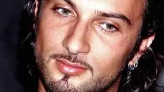 TARKAN  GUL DOKTUM YOLLARINA   resimleri