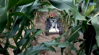 Robot captures imaging of root systems at UD Farm