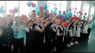 В школе № 8 г. Миллерово открыли Год атамана Матвея Платова и провели акцию «Зажги синим»
