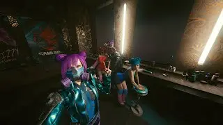 Meeting Us Cracks - Cyberpunk 2077