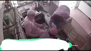 *کراچی برس روڈ پر واقعے باشانی مٹھائی والے کی دکان پر ڈکیتی کی واردات۔*