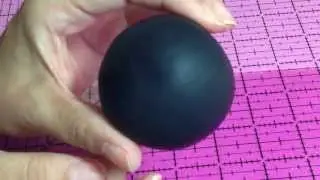 How to cover a ball with gumpaste to make Mickey / Minnie's head
