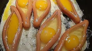 Яйцо в сардельке