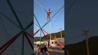 Катя решилась попрыгать на огромном батуте😳 #длядетей #tiktok