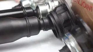 Cardan shafts on a Suzuki Grand Vitara