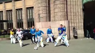 Придурки на вокзале в Хельсинки