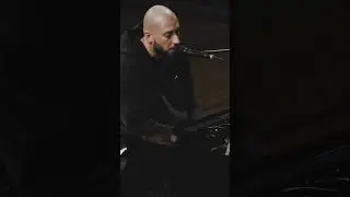 „Co w Tobie i we mnie” znajdziecie na drugim krążku albumu „Naucz mnie tańczyć”. 