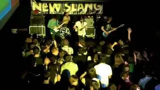 Pulled Apart By Horses - Yeah Buddy