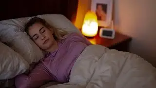 Sleeping with a Himalayan Salt Lamp: The Benefits You Didn't Know About