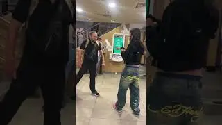Драка транс против покупателя