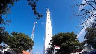 SEJENGKAL ARAH - ADA MERCUSUAR TERTUA DI INDONESIA, DIMANAKAH ITU??