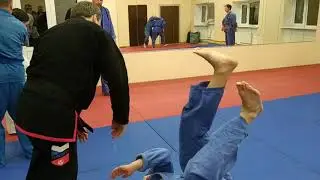 Вариант Ирими Наге (жёстакая фиксация головы)