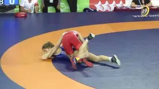 BAYAN GÜREŞÇİLER KIYASIYA MÜCADELE ETTİ