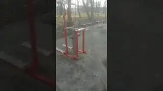 Бесплатные тренажёры, для каждого. Можно поработать со своим весом. Очень КРУТО...